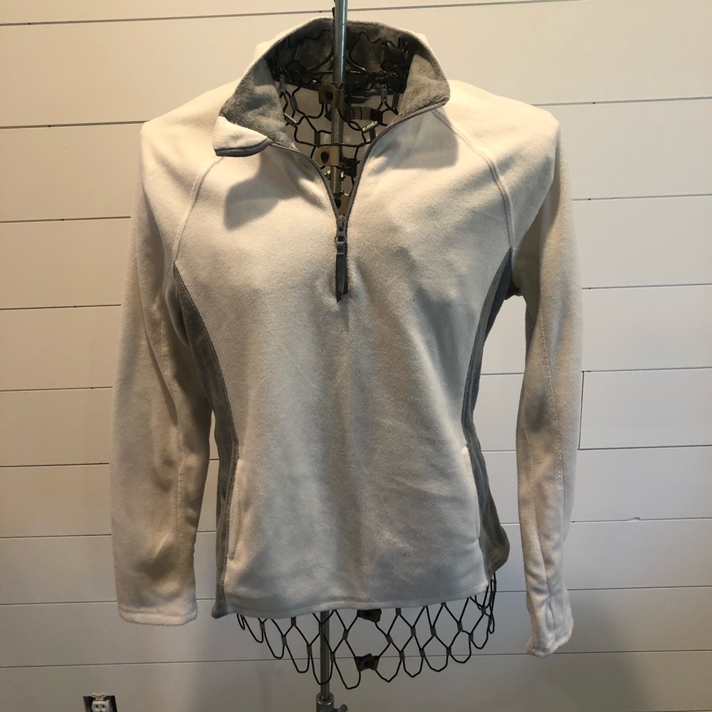 SO White and Grey Pullover